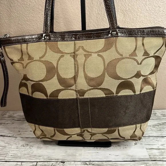 Coach Canvas Shoulder Bag - Picture 7 of 15